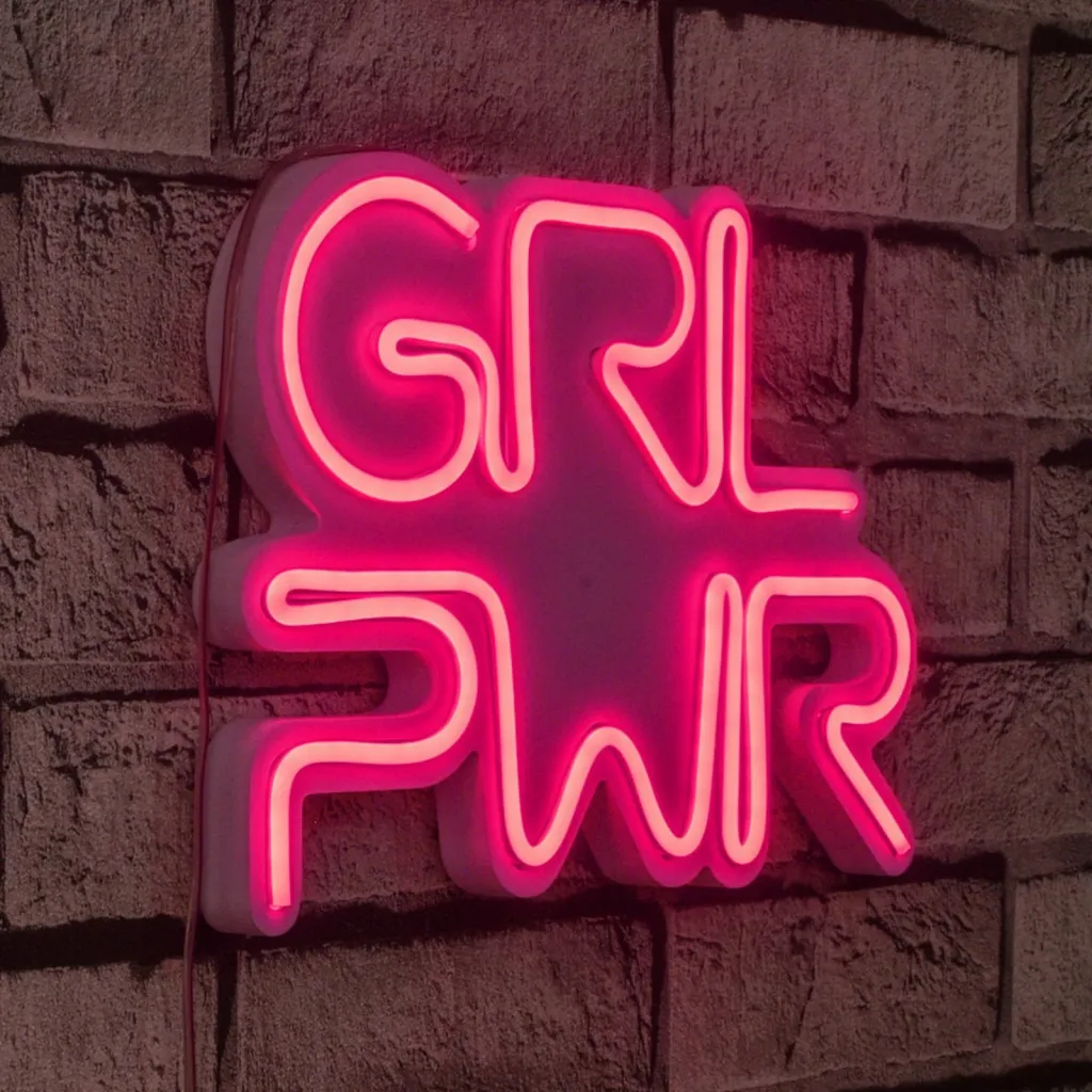 Dekor dritash LED plastike, Girl Power, rozë - 2