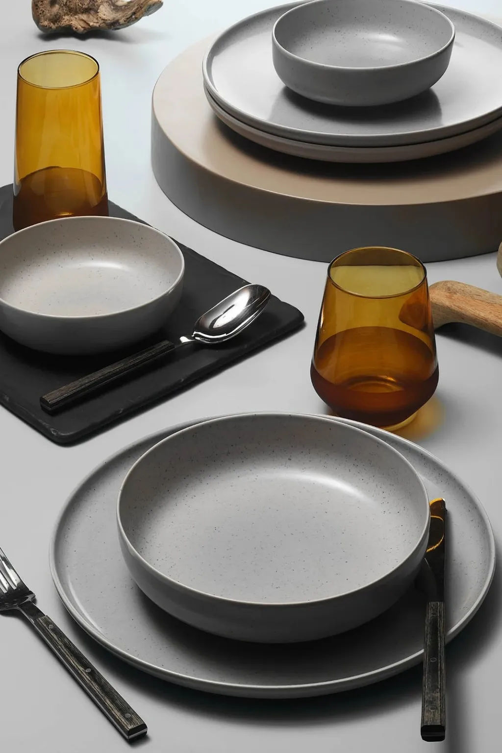 Set darke (12 cope), Hermia, MOD12Y1720159 - 2