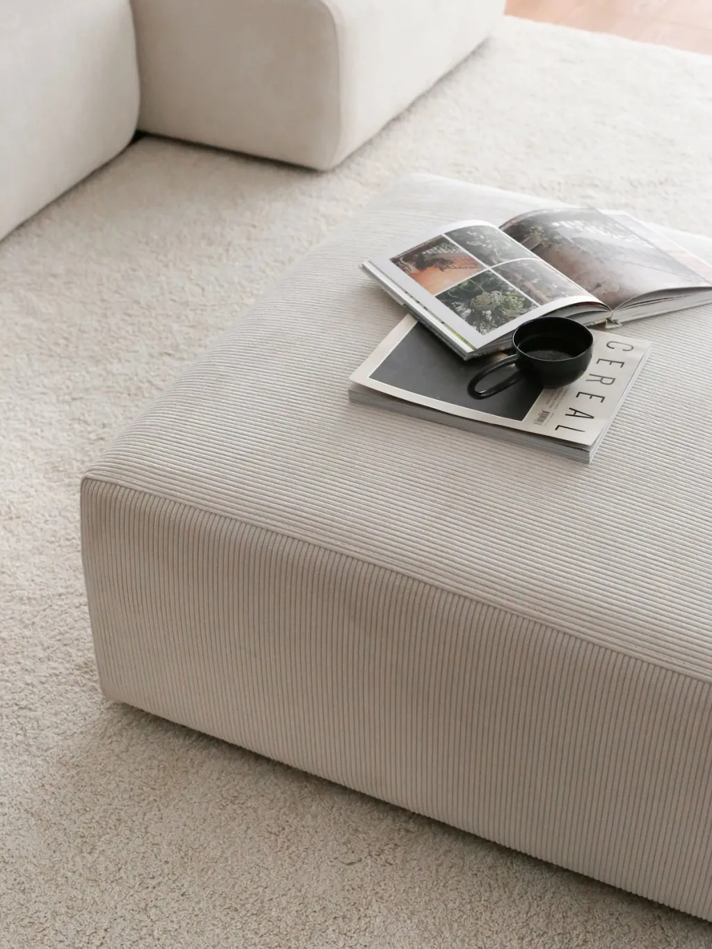 Pouf i bardhë Atelier del Sofa, Yolo - 2