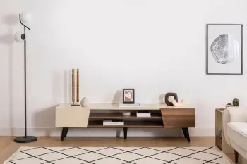 Komodë TV Hanah Home, Clark, ngjyrë arrë dhe bezhë