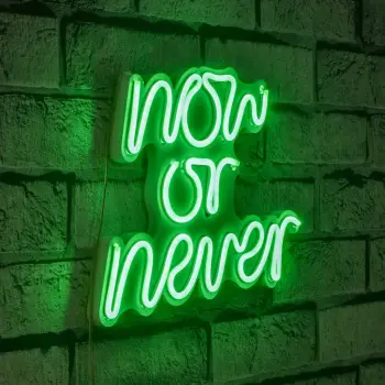 Dekor dritash LED plastike, 'Now or Never', ngjyrë e gjelbër