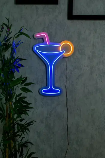 Dekor dritash LED, plastikë, gotë koktejli, shumëngjyrëshe, 29x45cm