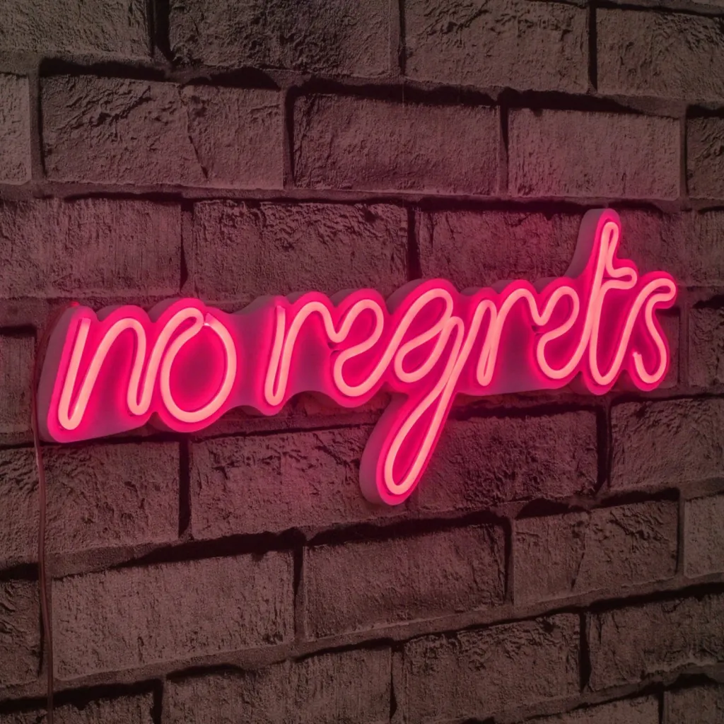 Dekor dritash LED plastike, ngjyrë rozë, 'no regrets', 52x16x2 cm - 1