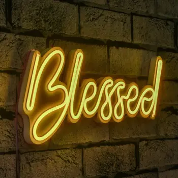 Dritë dekorative LED plastike, ‘Blessed’, ngjyrë e verdhë