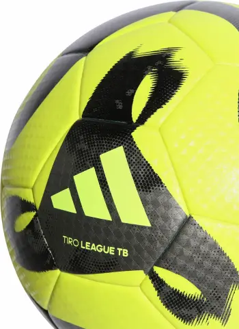 Top futbolli adidas FCWC Club JD3822, i qepur me makinë, fshikëz butili, shumëngjyrësh