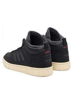 Atlete për fëmijë Adidas Rapid Court Mid Winterized Jr JR1027, të mesme, të zeza