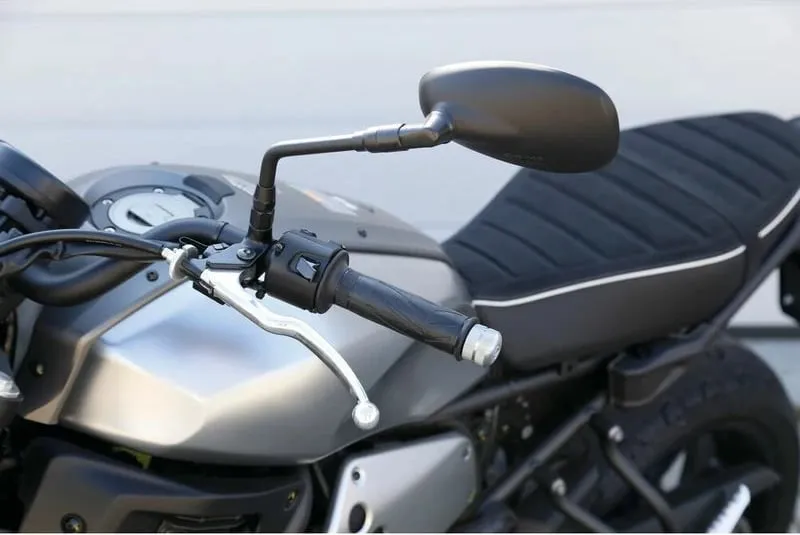 Mbajtes I Dorezave Te Motorrit - 2