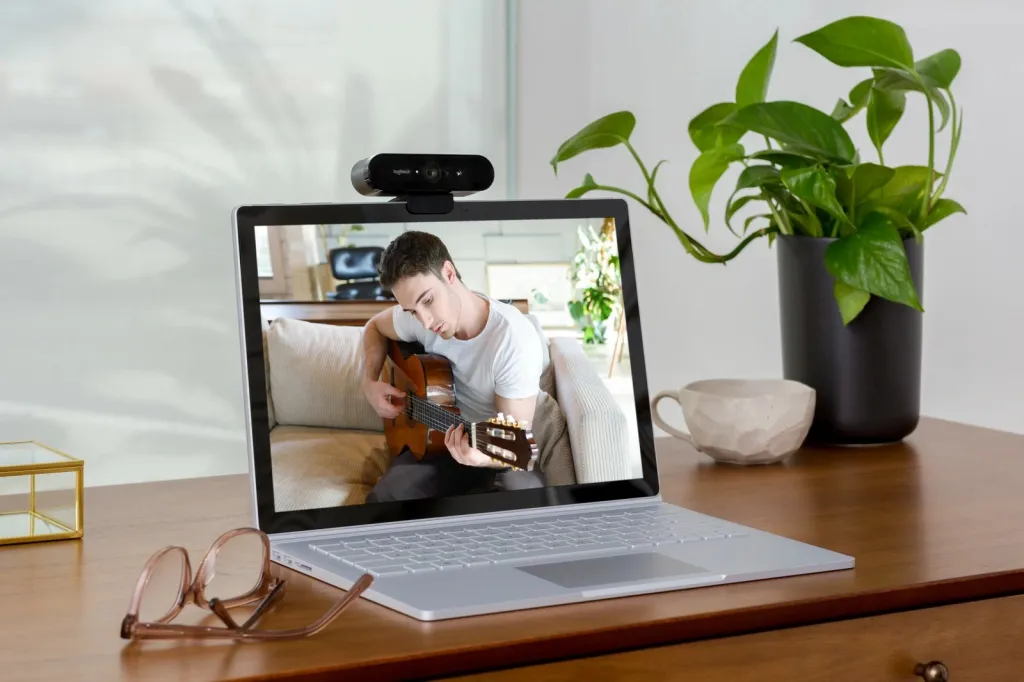 Kamerë Logitech Brio - 12