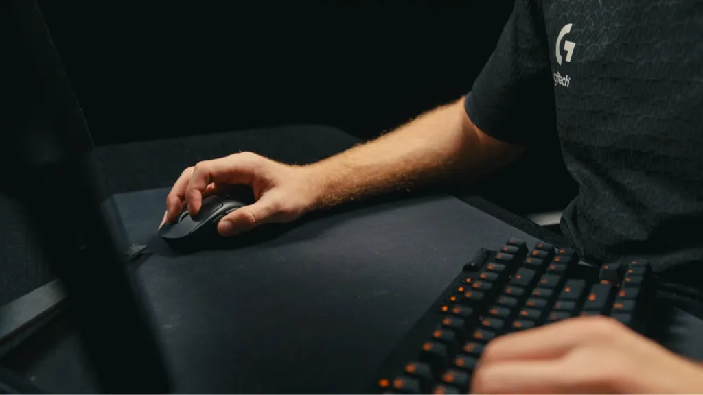 Maus Logitech G PRO X SUPERLIGHT 2 DEX, 5 butona, wireless/kabllo, i bardhë - 3