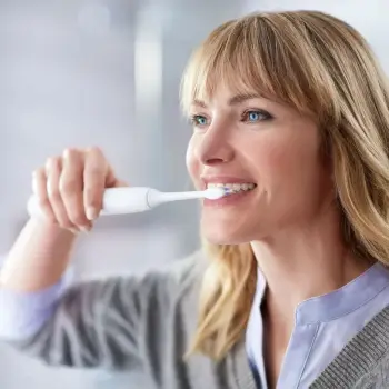 Furçë dhëmbësh sonike Philips Sonicare 4300 HX6807/51, e bardhë