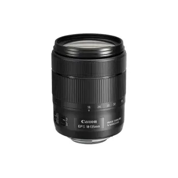 Canon EF-S 18-135mm f/3.5-5.6 IS USM
