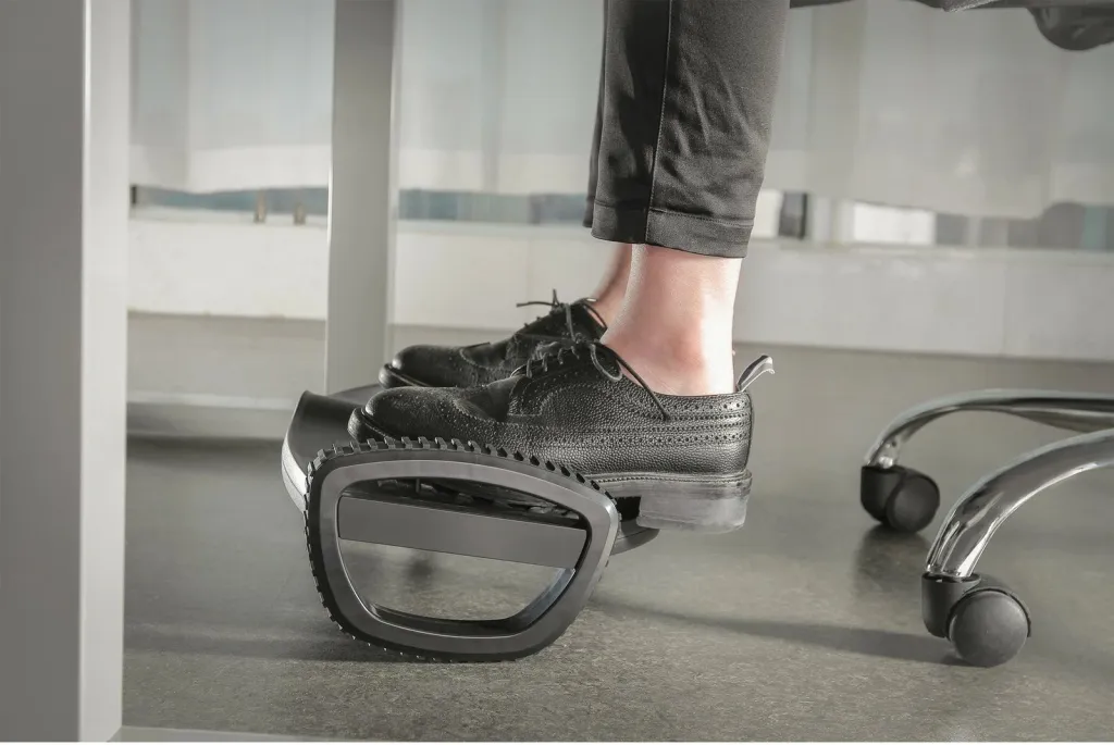 Mbështetëse ergonomike për këmbë Digitus Rocking, sipërfaqe kundër rrëshqitjes, kënd i rregullueshëm, e zezë - 2