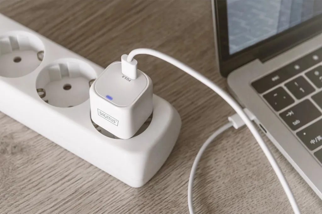 Karikues mini Digitus USB-C 20W PD 3.0, i bardhë - 5