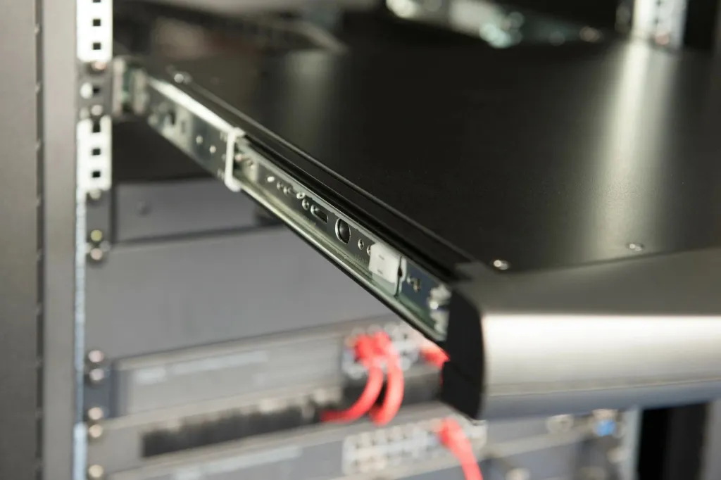 Konzolë rack Digitus 19" HD LCD, 8-port HDMI KVM, AZERTY, e zezë - 5