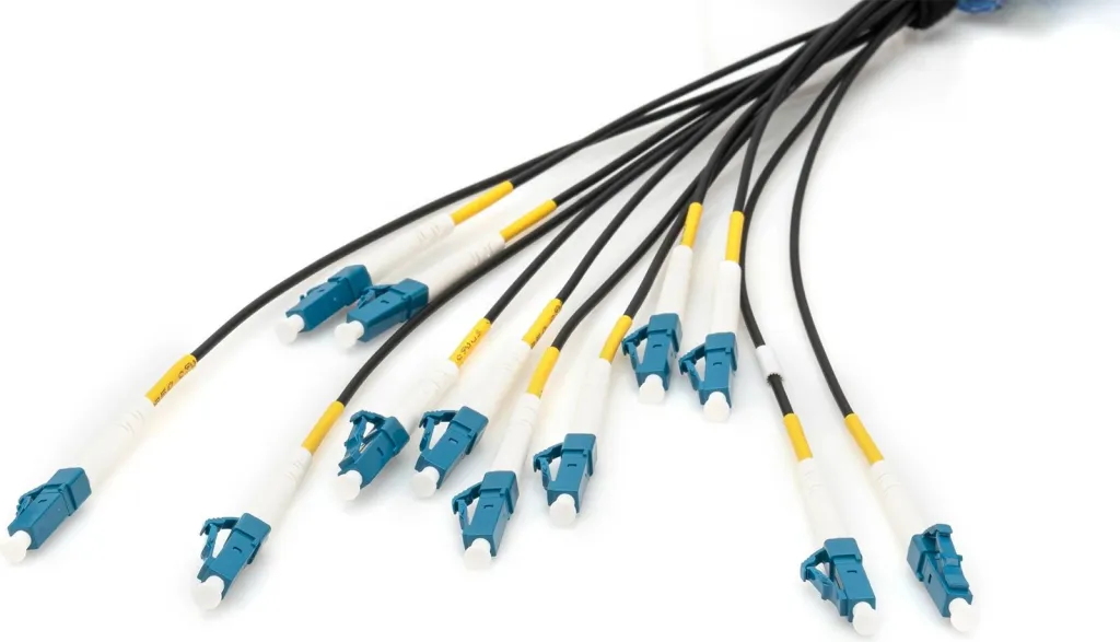 Kabllo optike Digitus LWL Patchkabel LC në UPC 50m OS2 12, e zezë - 2
