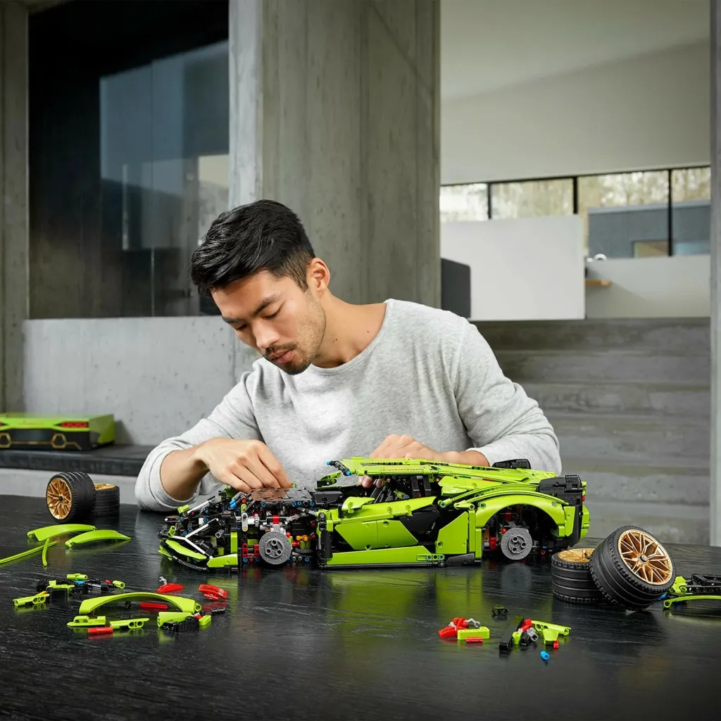 Lodër LEGO Technic 42115 Lamborghini Sian - 4