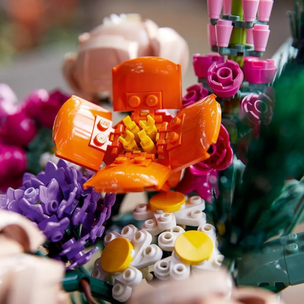 Set LEGO Creator Expert: Flower Bouquet (10280), 756 elemente - 3