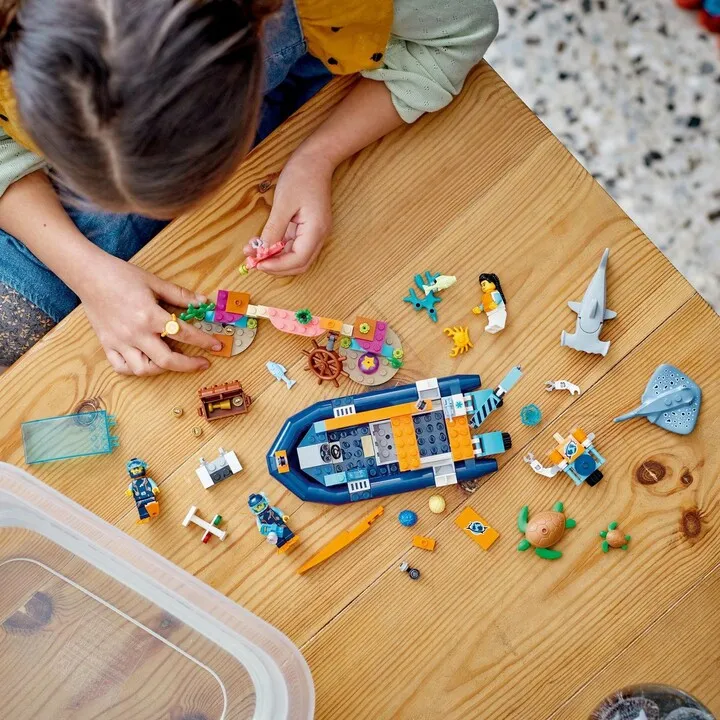 Set LEGO® City 60377 Divers' Exploration Submarine, 182 pjesë - 4