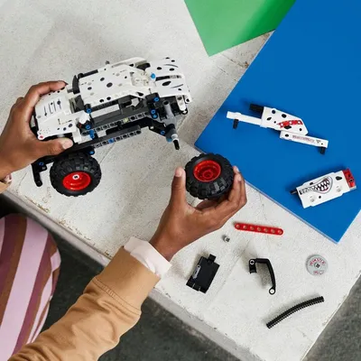 Set LEGO® Technic 42150 Monster Jam™ Monster Mutt™ Dalmatian, 244 pjesë - 4