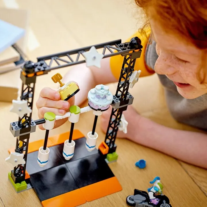 Set lodër LEGO® City 60341 Hammer Stunt Challenge, 117 pjesë - 8