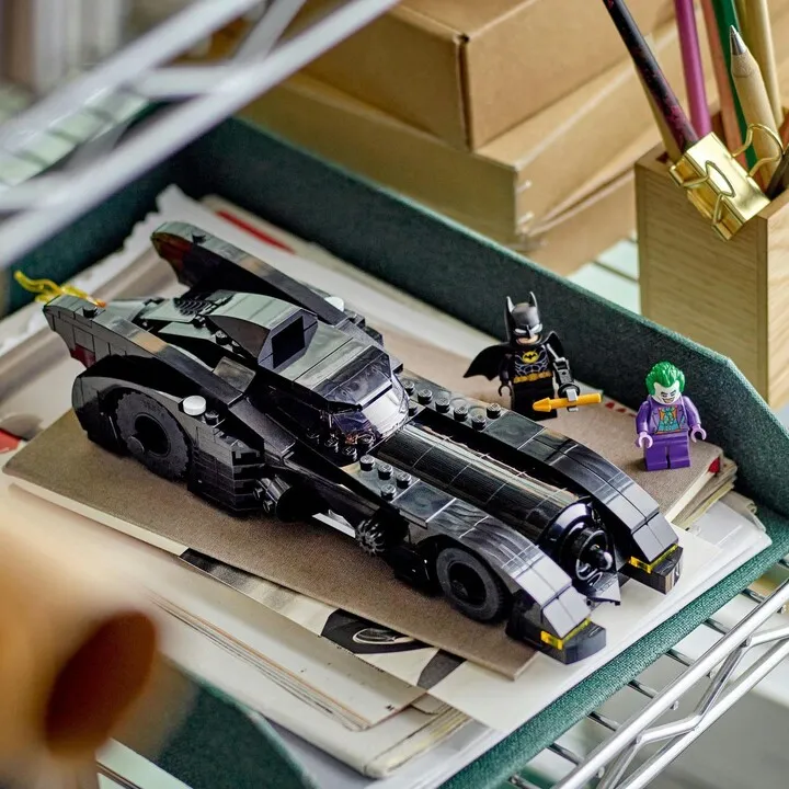 Set LEGO® DC Batman™ 76224 Batman™ Vs. Joker™: Batmobile Chase - 5