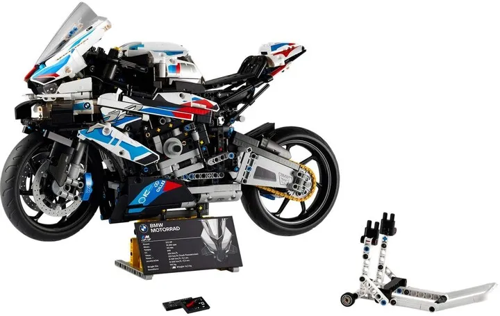 Set LEGO® Technic 42130 BMW M 1000 RR, 1920 pjesë - 2