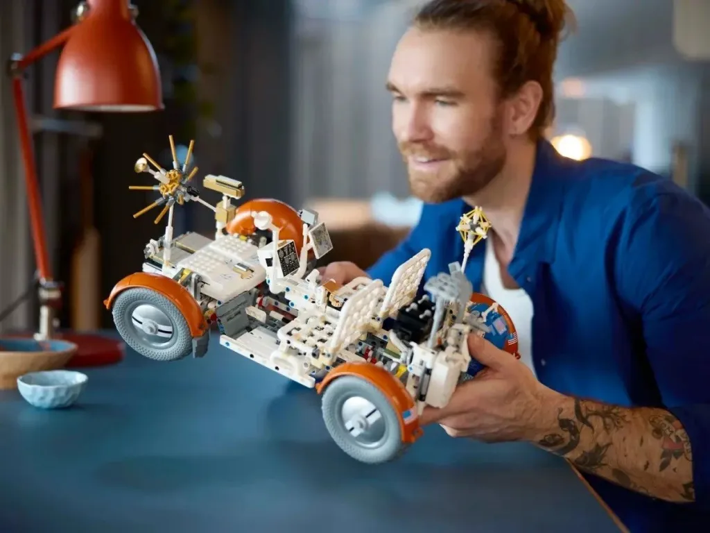 Set LEGO Technic 42182 NASA Apollo Lunar Roving Vehicle - 8