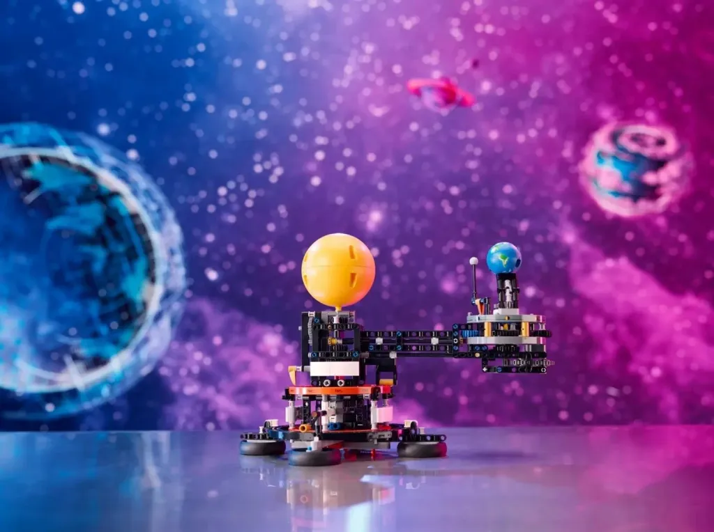 Set LEGO TECHNIC 42179 Planet Earth and Moon in Orbit - 9