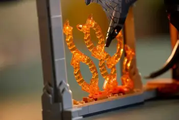Set LEGO ICONS Lord of the Rings Balrog Book Nook, 10367, për të rritur, 1 minifigurë