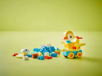 Set LEGO DUPLO 3-in-1 Animals on Wheels, 58 pjesë, për fëmijë 2+ vjeç