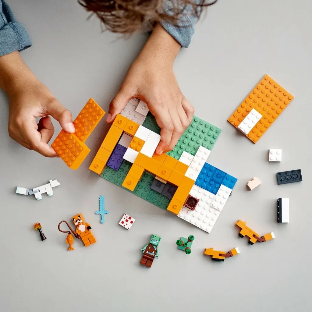 LEGO Minecraft – The Fox Lodge - 4