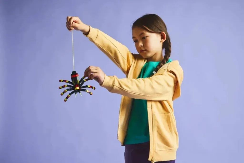 Lego Creator 3-in-1 31159 Surprising Spider - 7