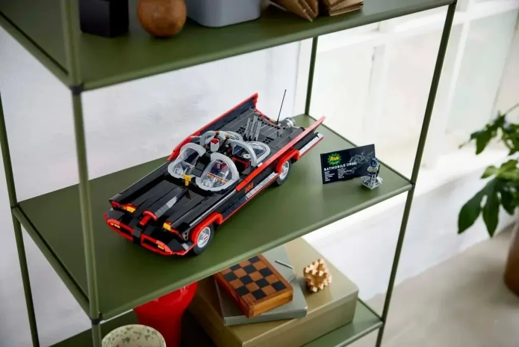 Set LEGO Batman 76328 Batmobile nga Seriali Klasik TV - 9