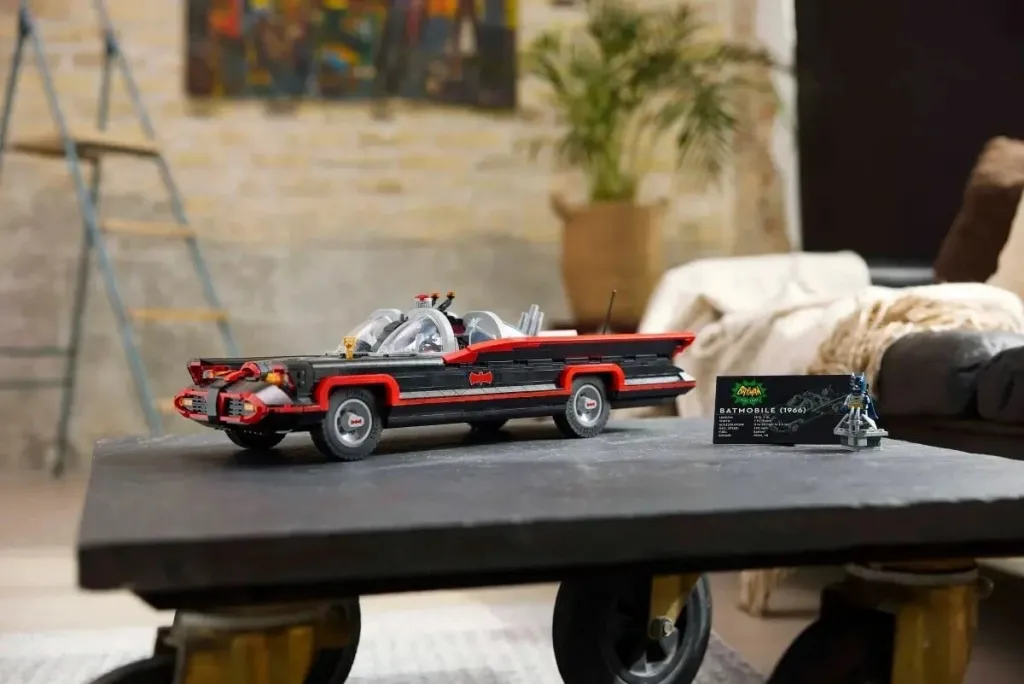 Set LEGO Batman 76328 Batmobile nga Seriali Klasik TV - 10