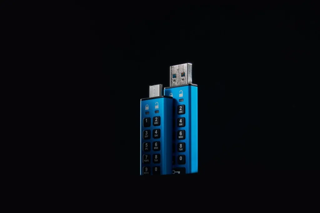 USB Pendrive Kingston IronKey 200, 256GB, USB 3.0, AES, e kaltër - 7