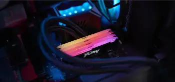 RAM Memorje Kingston FURY Beast RGB 64GB (4x16GB) DDR4 3600MT/s