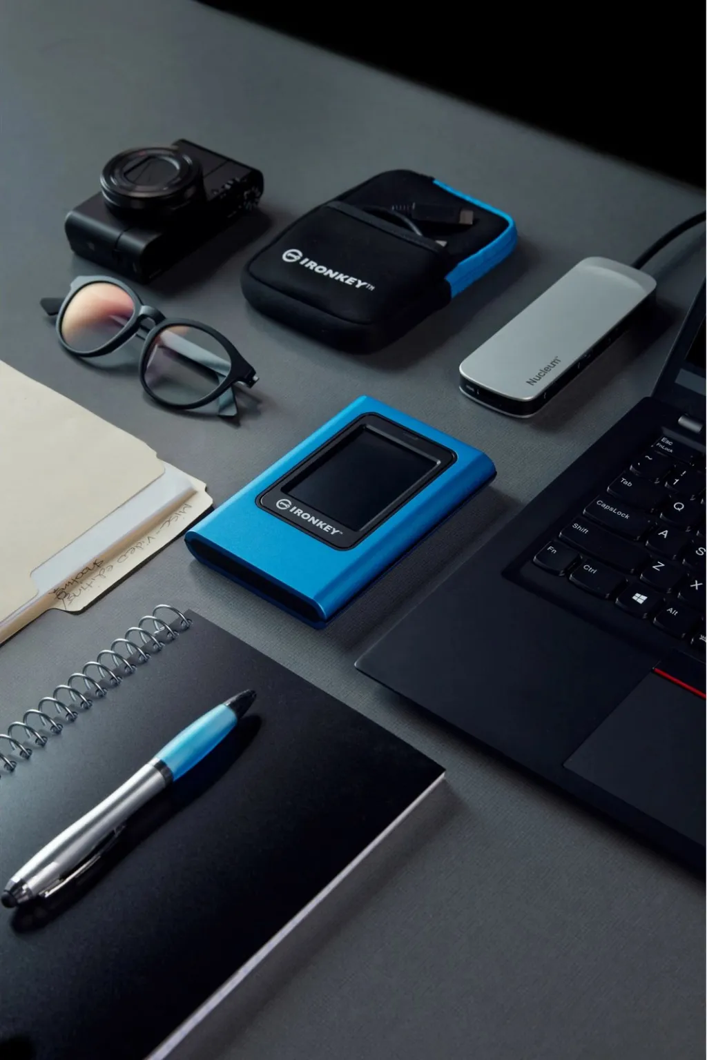 SSD i jashtëm Kingston IronKey Vault Privacy 80, 3.84 TB, Blue - 17