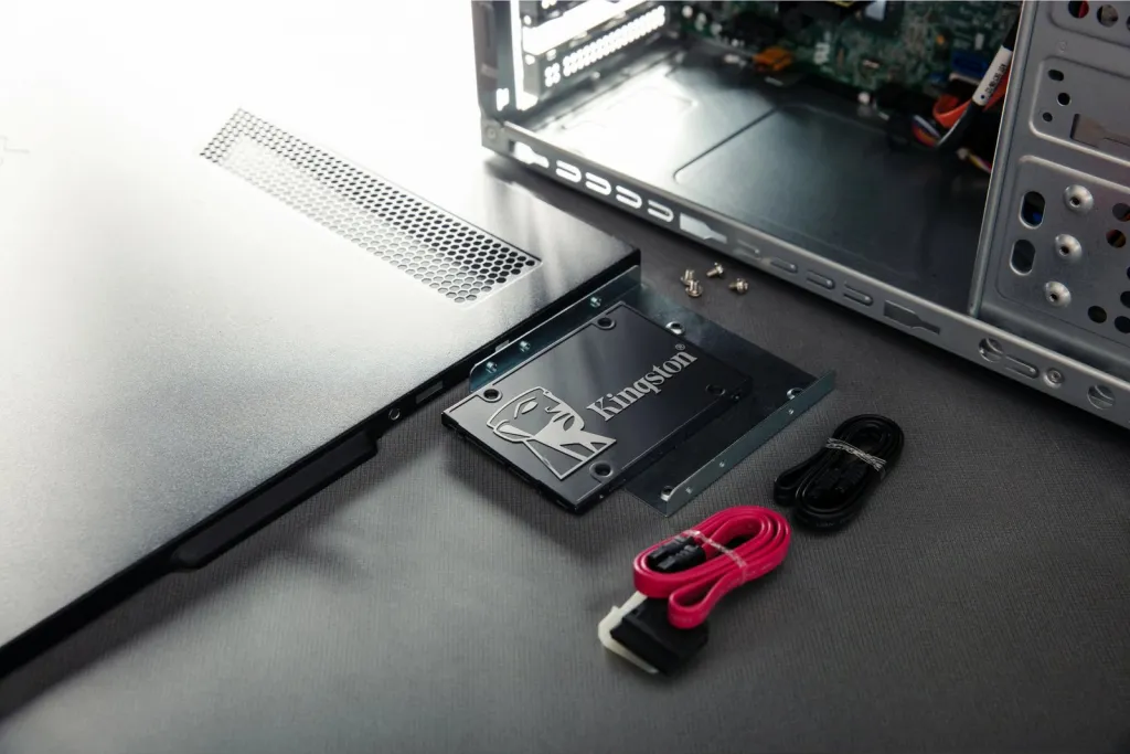 Disk SSD Kingston KC600, 2TB, 2.5" SATA III - 6