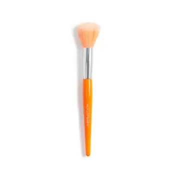 Revolution Foundation Brush Queen Buffing