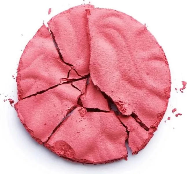 Revolution Reloaded Blusher - Rose Kiss - 2