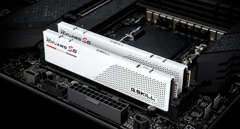 Memorie RAM G.Skill Ripjaws S5 32 GB (2 x 16 GB) DDR5 5200 MHz - 3