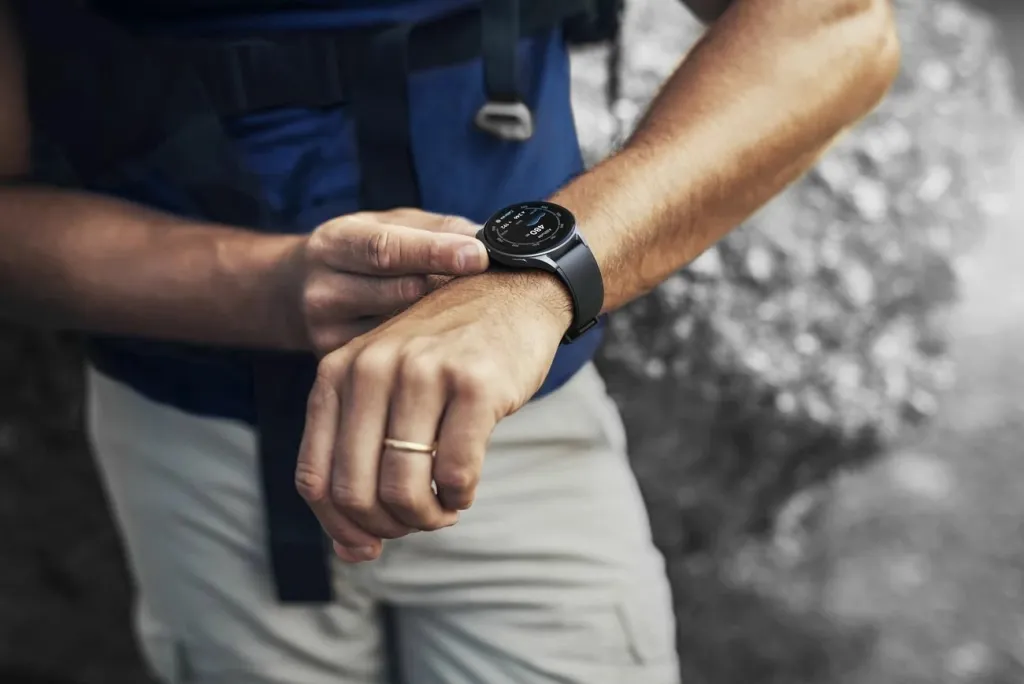 Smartwatch Hama 8900 GPS AMOLED 1.43", rrip silikoni, e zezë - 14