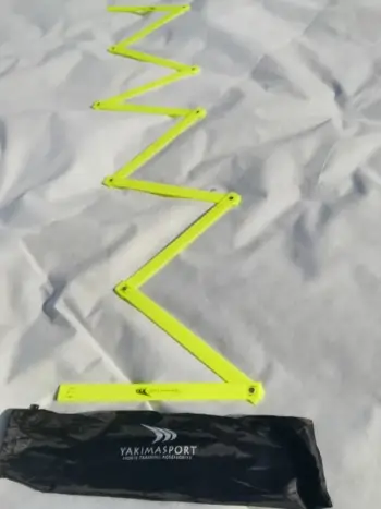 Shkallë stërvitjeje për futboll Yakimasport, Criss - Cross me 10 shkallë