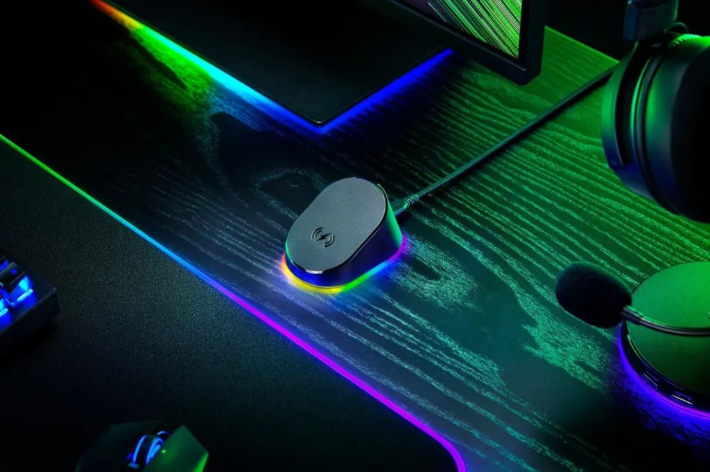 Maus Razer Dock Pro + stacion karikimi Wireless RGB, USB - 3