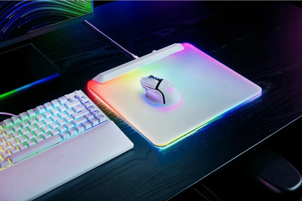 Mauspad Razer Firefly V2 Pro, RGB, 1x USB, i bardhë - 5