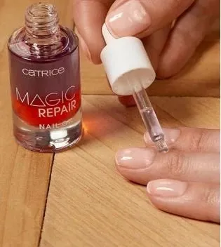Vaj për thonj Catrice Nail Oil Magic Repair, 8 ml - 1