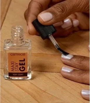 Llak për thonj Catrice Top Coat Maxi Stay Gel, 10 ml - 1