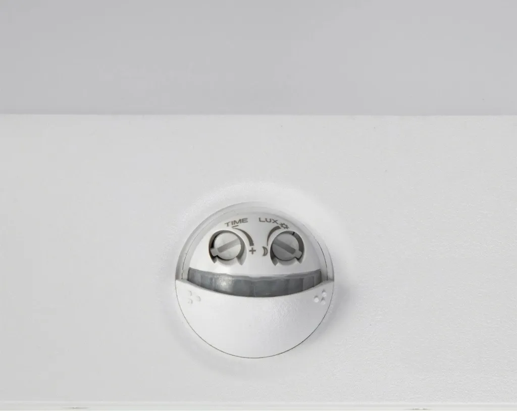 Llambë tavani Maclean MCE344W, LED, sensor lëvizjeje dhe errësire, e bardhë - 3