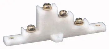 Izolator Eaton Busbar BPZ-BBS-4250 për lidhjen e shinave, 4 P, 250 A, i bardhë