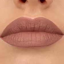 Buzëkuq Essence 8h Matte, no. 01 Cinnamon Spice, 2.5 ml - 1